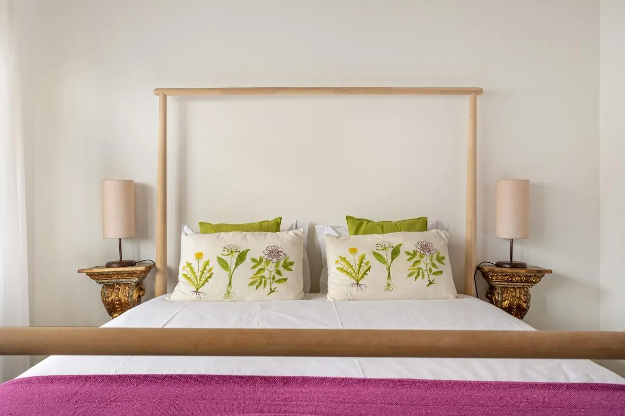 Апартаменты Joivy Vintage Flat With Terrace Лиссабон