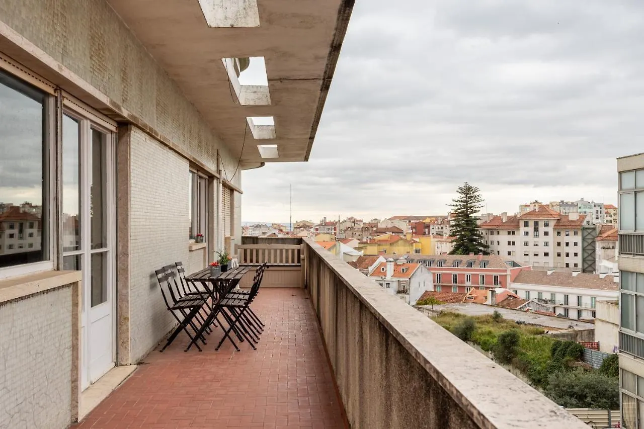 Апартаменты Joivy Vintage Flat With Terrace Лиссабон